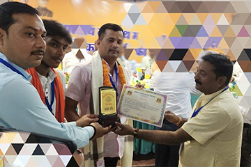अखिल  भारतीय कायस्थ महासभा के द्वारा रामगढ़ में सम्मानित किया गया साथ ही साथ मेरे द्वारा लिखित पुस्तक #AUTISM_CARE_WITH_HOMOEOPATHY का वहाँ विमोचन भी किया गया।